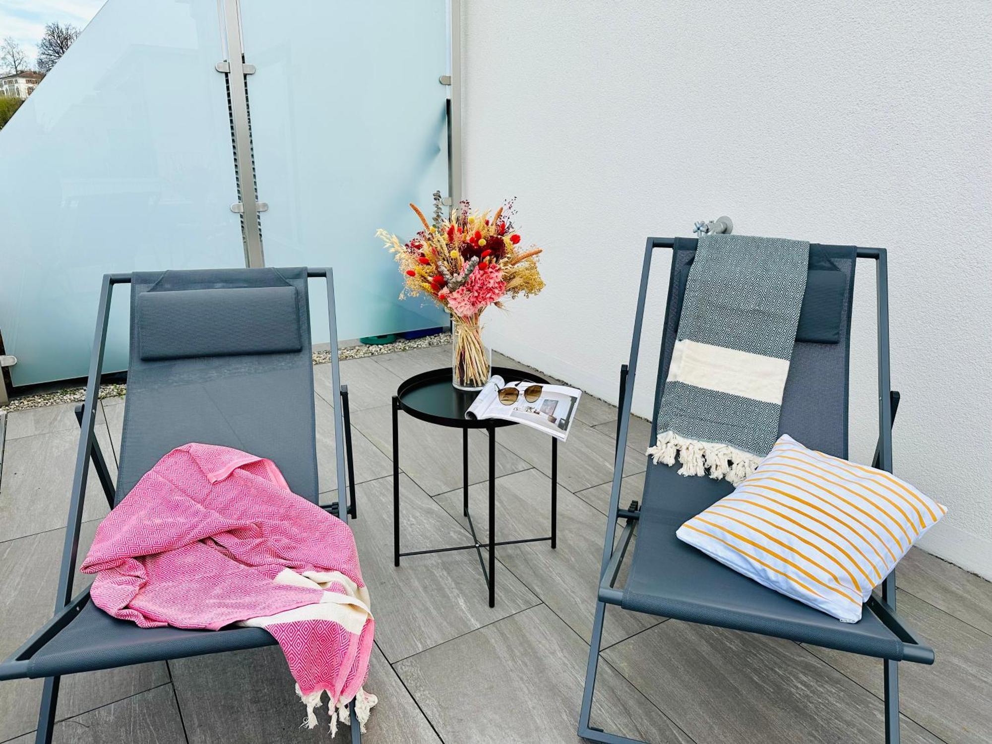 Stylisches Ferienhaus Bis 6 Gaeste Mit Einzigartigem Seepanorama Ermatingen Ngoại thất bức ảnh
